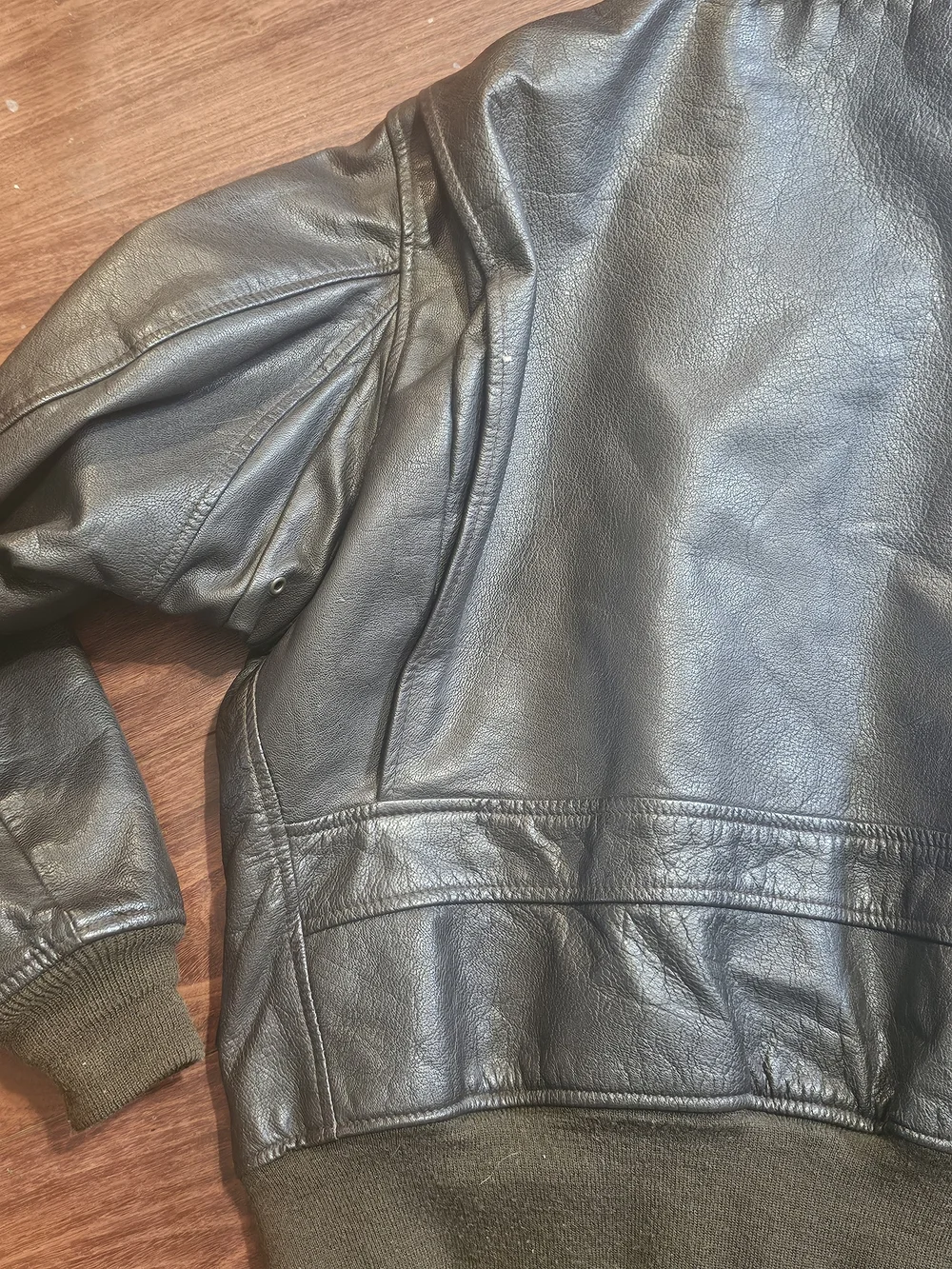 Avirex Men's Type G1 Brown Leather Bomber Jacket with Fur Collar (Sz 46)